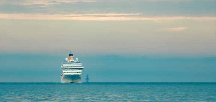 Découvrez le confort et les activités surprenantes à bord d’un paquebot de croisière moderne