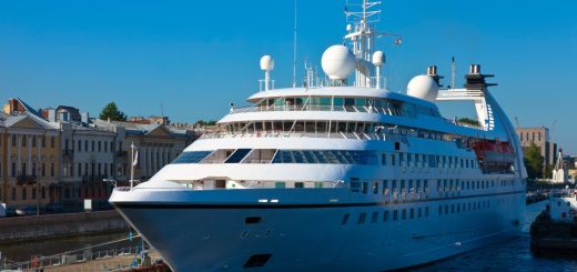 Les géants des mers : combien coûte vraiment un paquebot de croisière ?